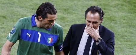 恩里克：如果有人质疑我们的球队，那就“关掉喇叭”