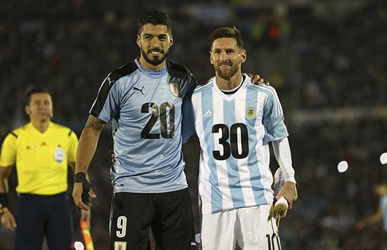 巴黎人报：热刺和曼联密切关注穆阿尼，巴黎高层已对尤文不满（巴黎人报：曼联与热刺紧盯穆阿尼，巴黎高层已对尤文表达不满）