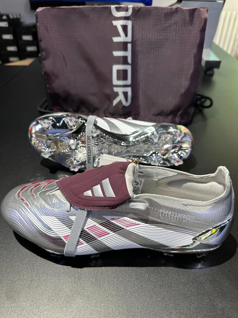 《棕色尘埃2》STEAM版上线4日愿望单破10w,定档12／16！蓝绿修改器+邮箱登录将上线！（TBD）